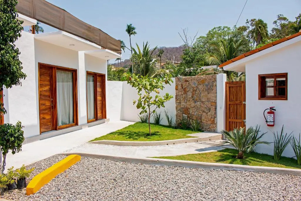 HOTEL CASA VICTORIA