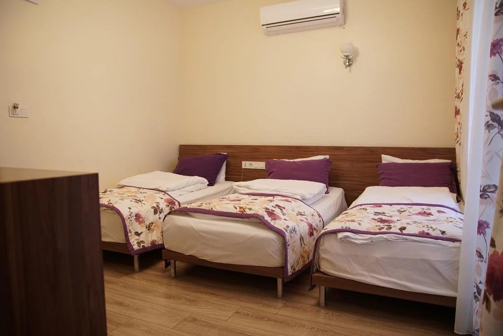 Marina Hotel