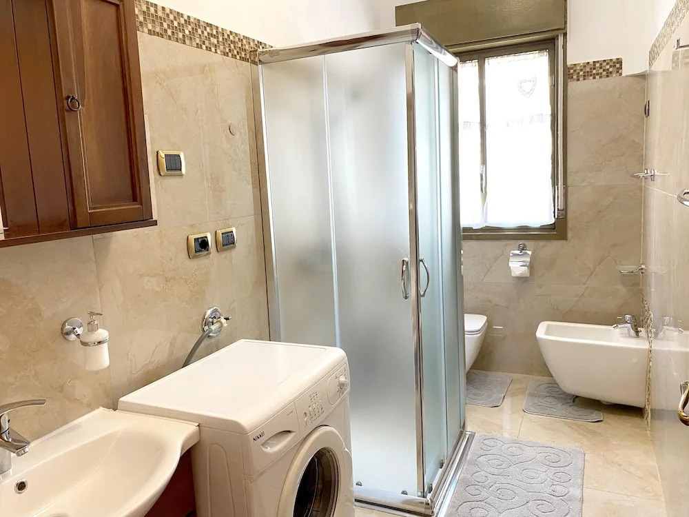 Apartment With 4 Bedrooms in Lido Rossello, With Wonderful sea View, Enclosed Garden and Wifi