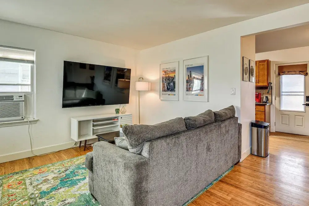 7 Mi to Dtwn Denver: Pet-friendly Home w/ Yard