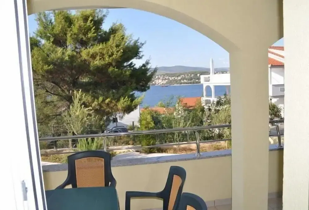 Apartments Villa Moonlight - Two Bedroom Apartment with Sea View Balcony and Terrace Delux