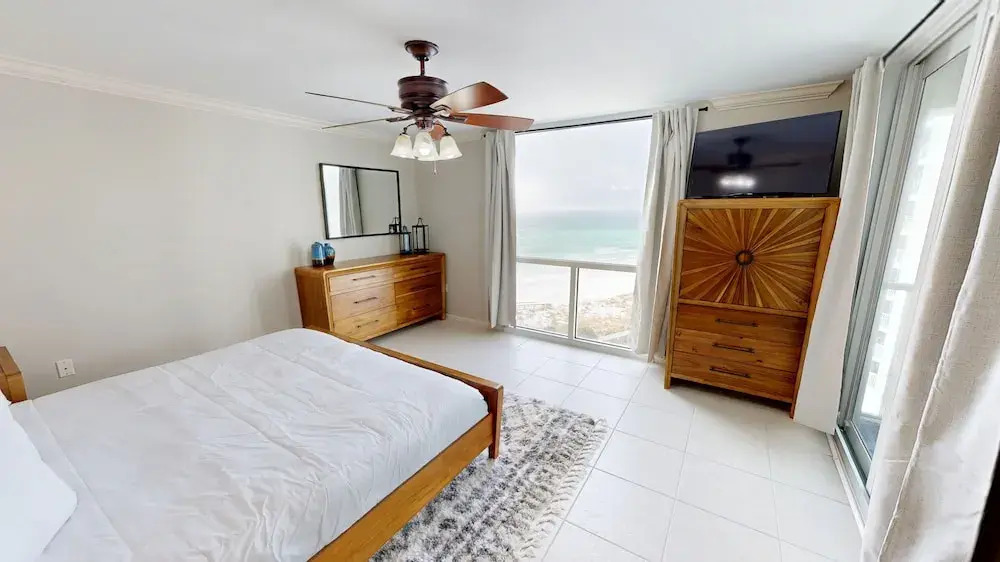 Shoreline Towers 1074 2 Bedroom Condo