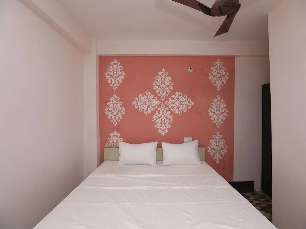 Hotel Tejasvi by OYO Rooms