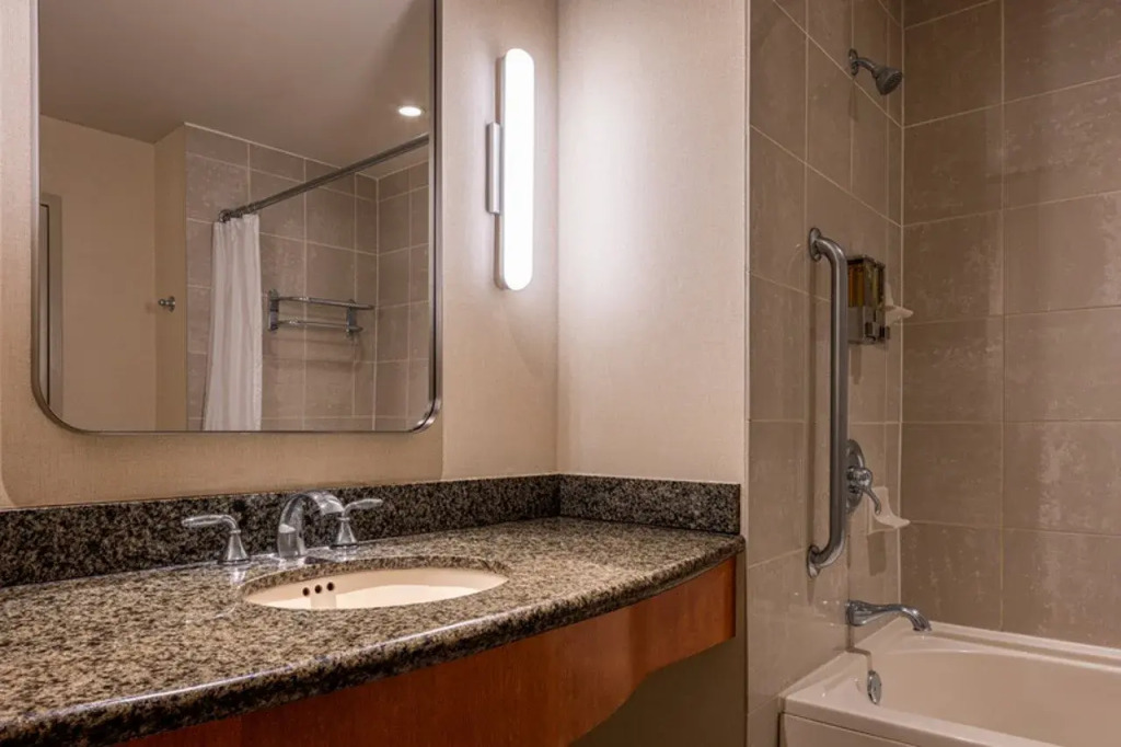 Harrahs Joliet Hotel & Casino - A Caesars Rewards Destination