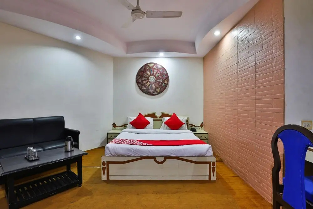 Hotel Gokul