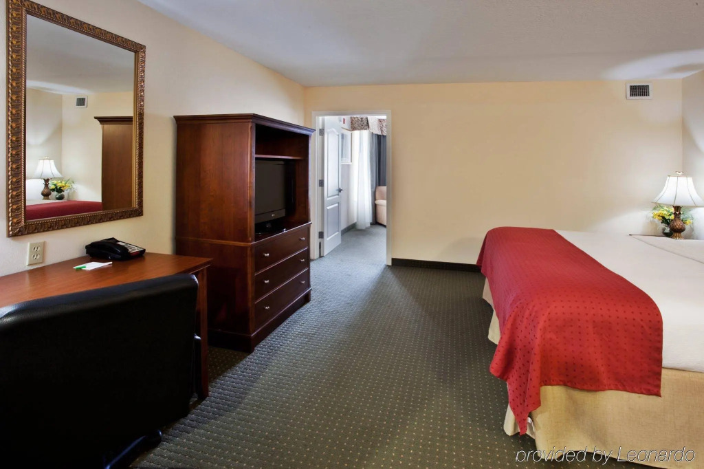 DoubleTree by Hilton Brunswick