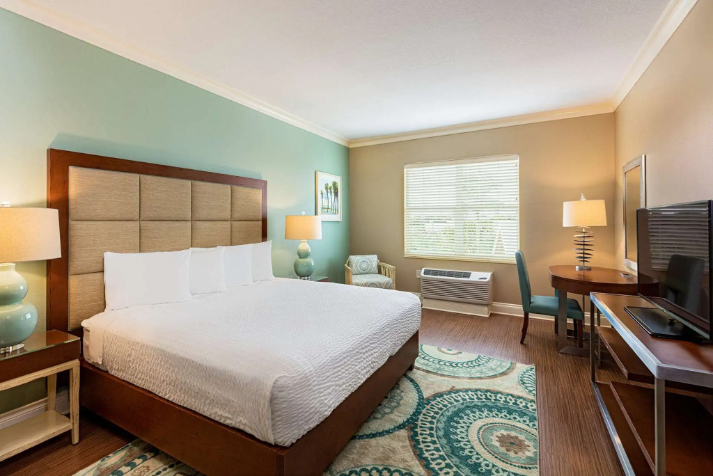 The Waterfront Inn