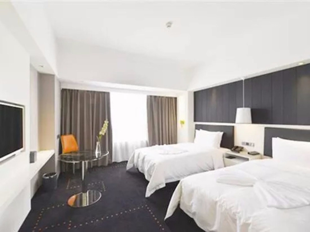 Aishang Hotel (Lecong Furniture Mall, Foshan)