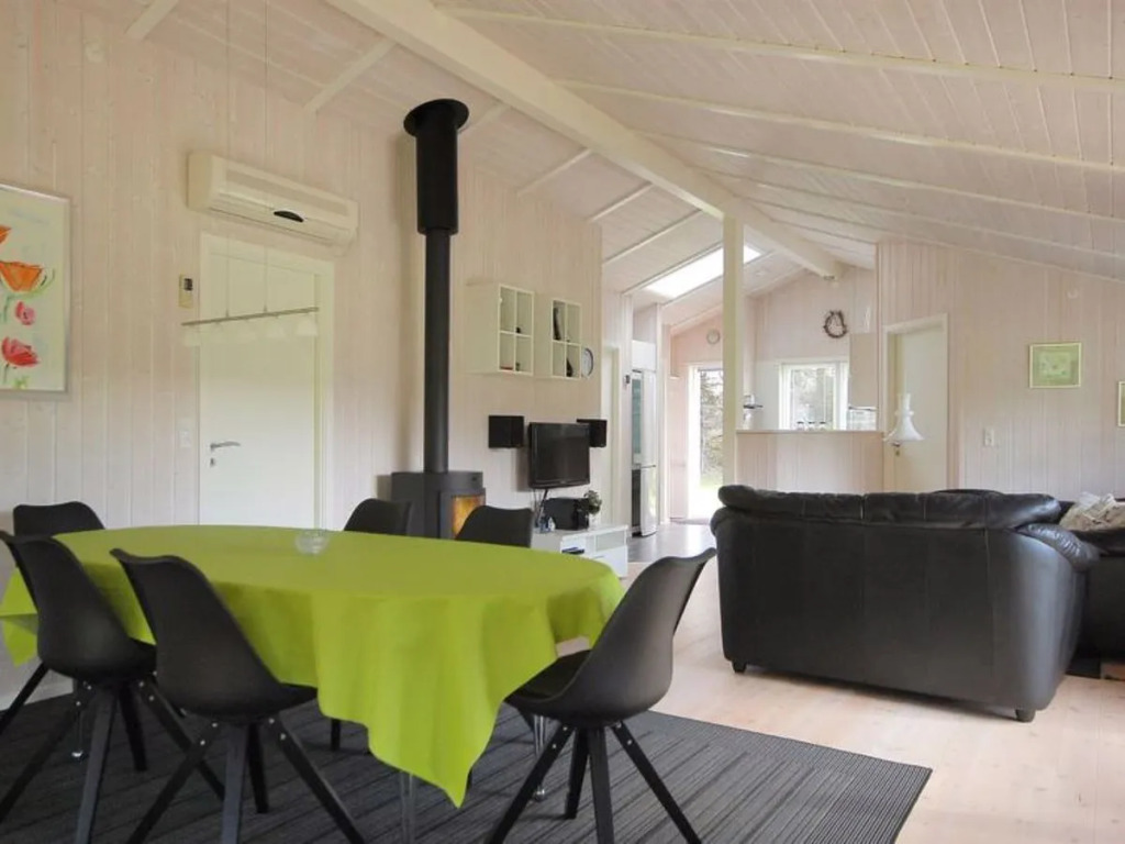 "Vivina" - 700m from the sea in NW Jutland