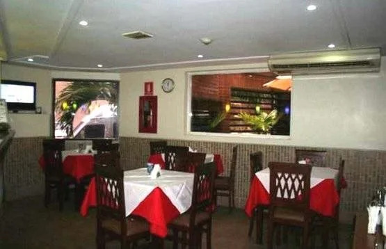 HOTEL MUEVETE POR VARGAS
