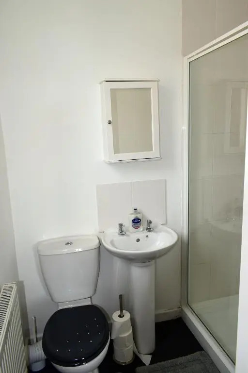 Cleopatra Family Accommodation Sleeps 11 with 2 free parkings