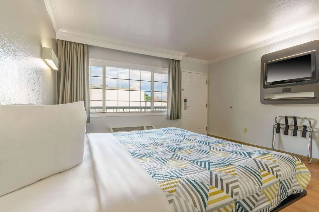 Motel 6-San Jose, CA - Convention Center