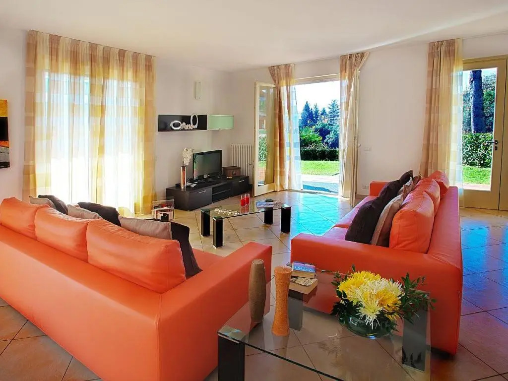 Tremezzo Residence-11 apartments to choose from in an exclusive residence by Italian Apartments