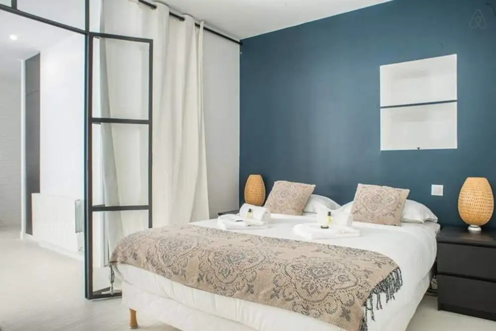 The Blue Loft Near Montmartre