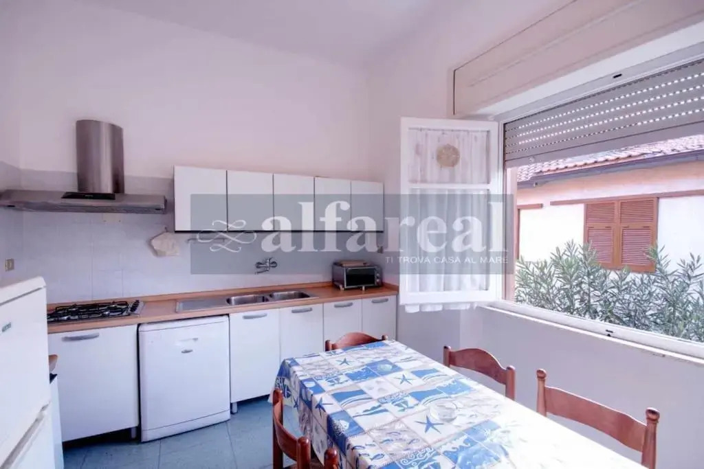 LUISA 1P 3 camere, clima, wifi, vicino mare