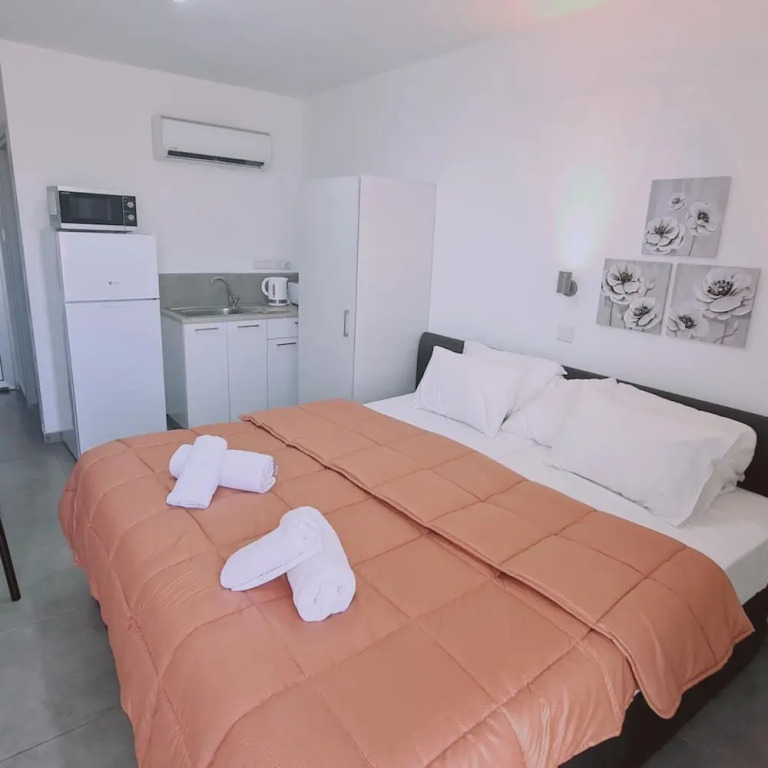 100 AN - Napa Living 17