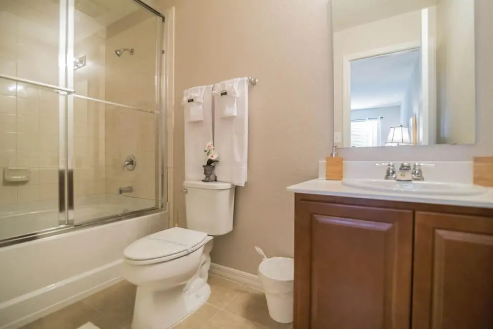 5135 Compass Bay