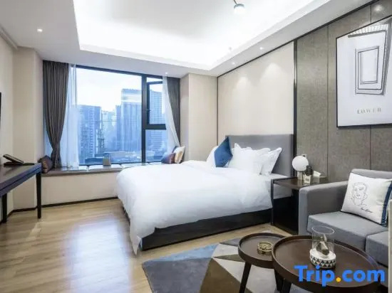 Yuyu Hotel (Zhumadian Century Plaza Tianzhongshan Avenue)