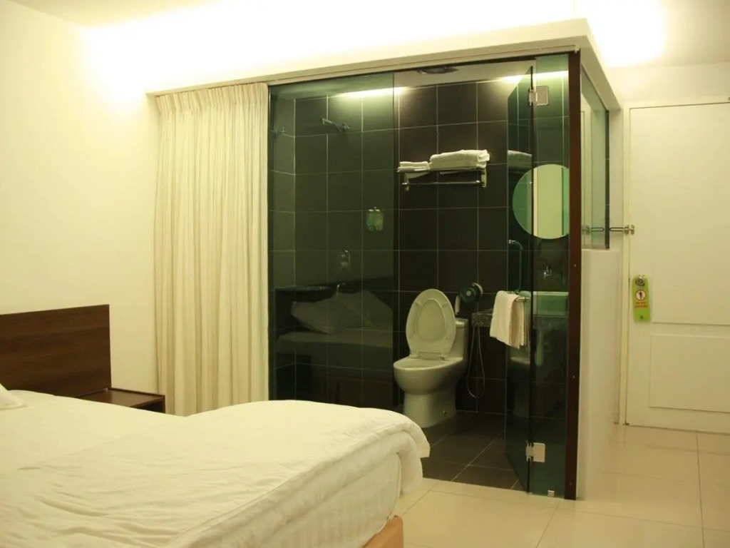 Green Hotel