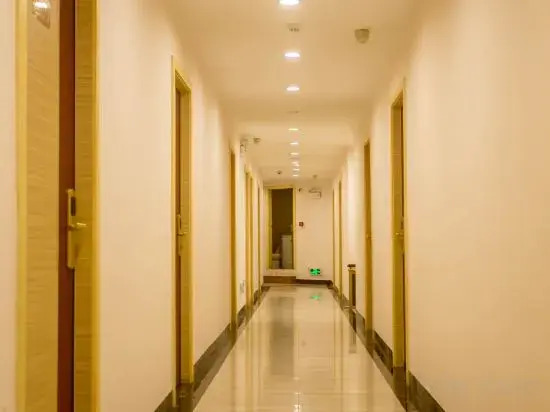 Fengyuanju Business Hotel