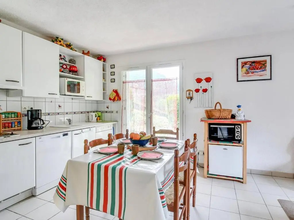 Appartement Esquièze-Sère, 3 pièces, 6 personnes - FR-1-402-24