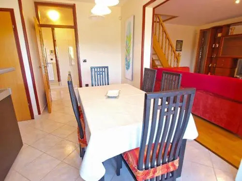 Apartment Kapelica 870