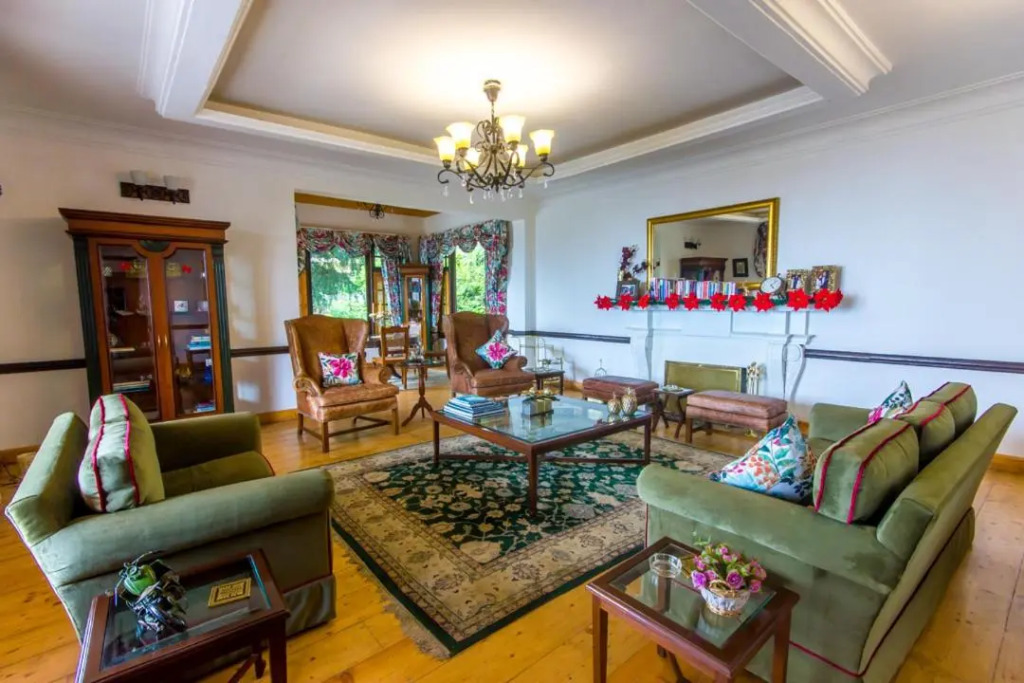 Mahasu House