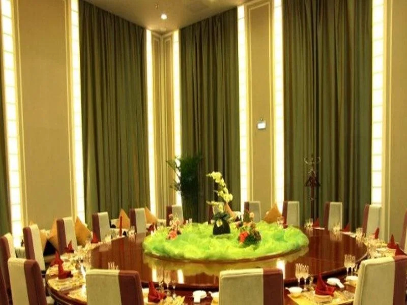 Yaxiang Jinling Palace