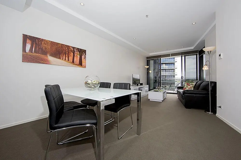 Manhattan 303 Canberra City ACT