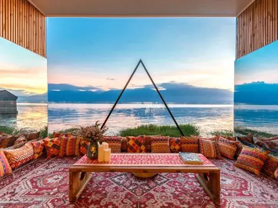 Wuxin Lake View Hostel