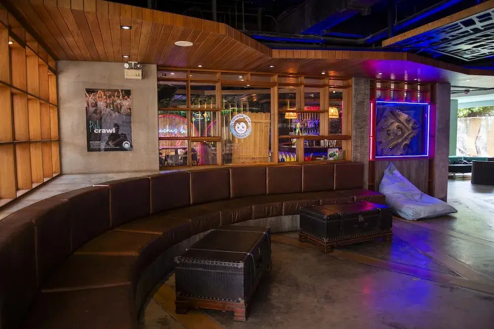 Mad Monkey Phuket