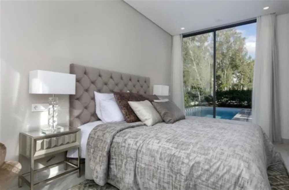 Stunning Detached Villa With Pool