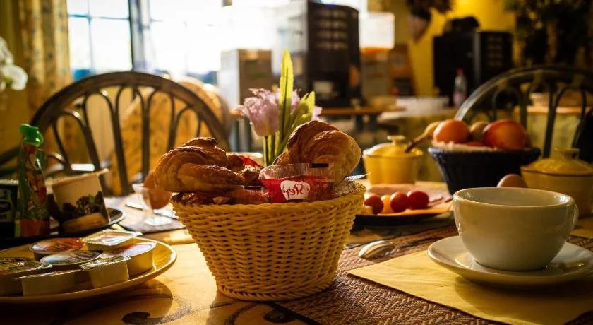 Hotel Des 4 Vents "Esprit Camargue" Parking Privé Gratuit
