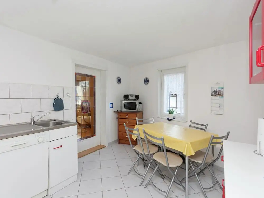 Lovely First Floor Apartment on the Edge of Bode