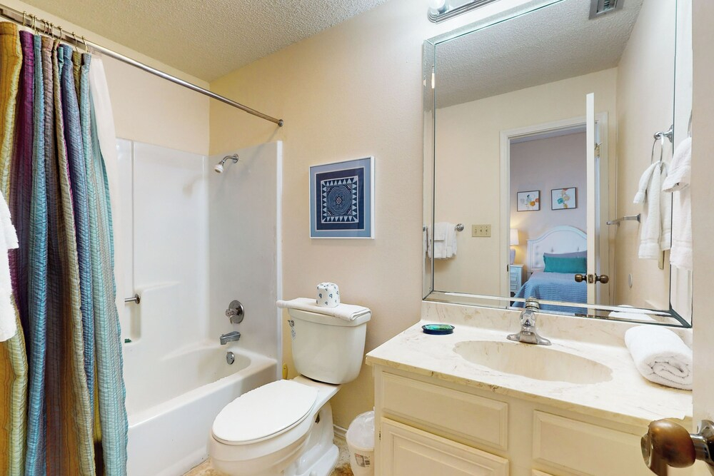 Shorefront Corner PH, 3br: Suntide III - Unit 1201