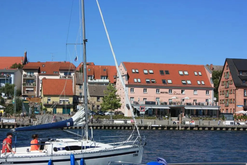 Hotel Am Yachthafen