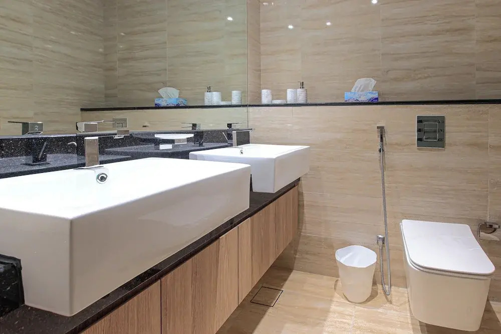 1BR Apt Residence Along Business Bay Canal