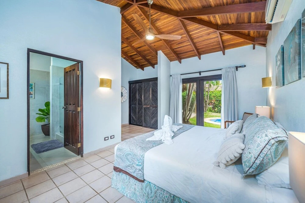 Tropical Retreat - Private Pool, Steps To Beach 2 Bedroom Villa by RedAwning