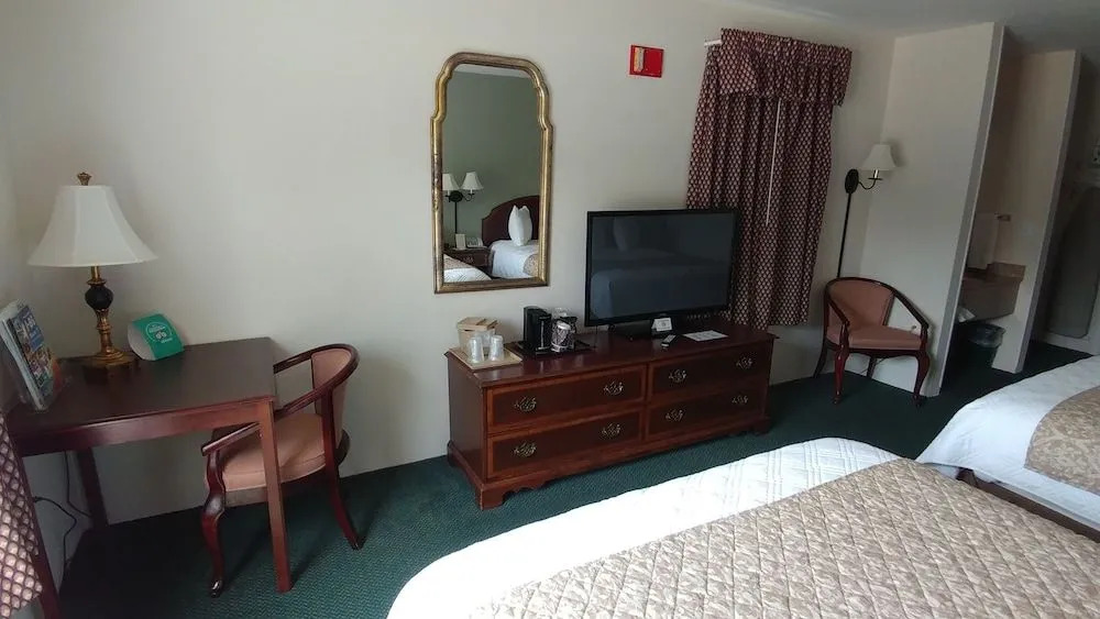 The Inn At Houghton Creek