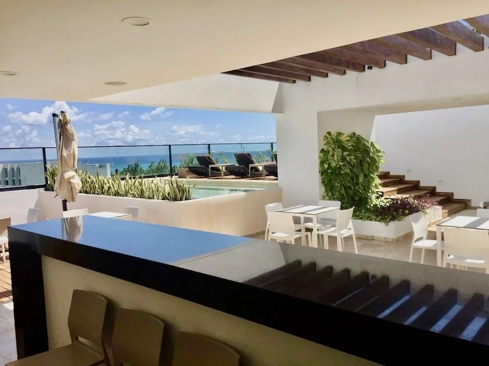 Kuxtal Condos by Select