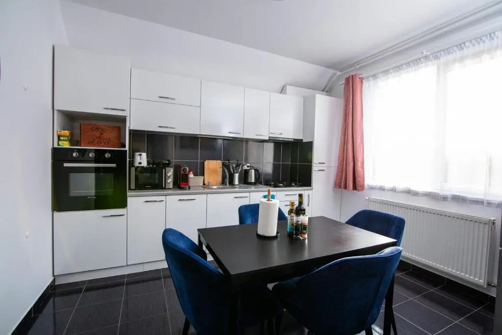 N & G Apartments