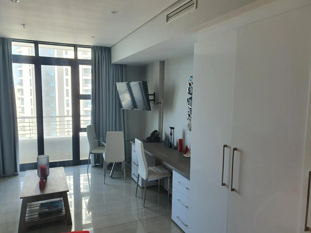 Pearls Sea Facing Studio - Self Catering