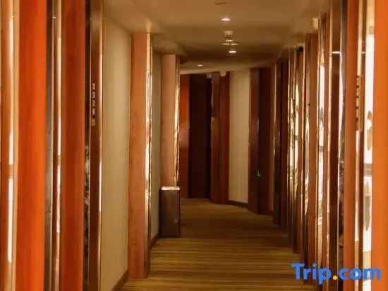 Tongxiang xiangxuehai Hotel