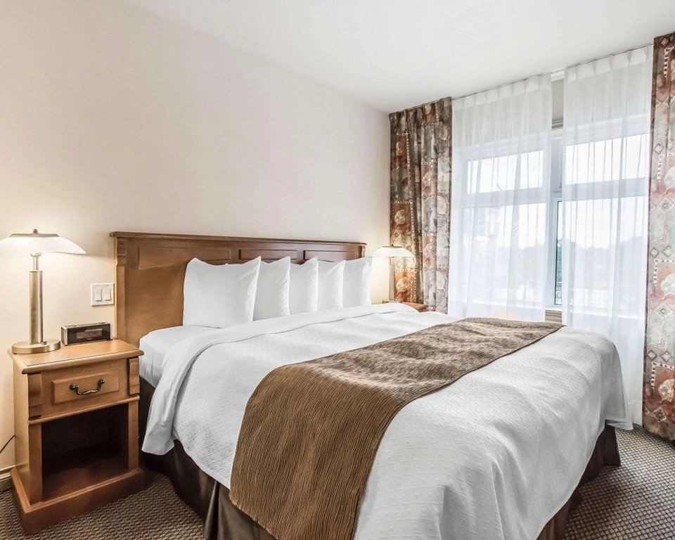 Quality Suites