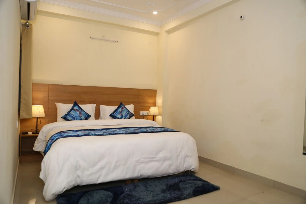 Fabhotel Aanya Suites