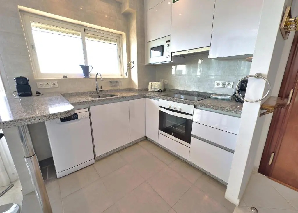 Apartment 317 Skol