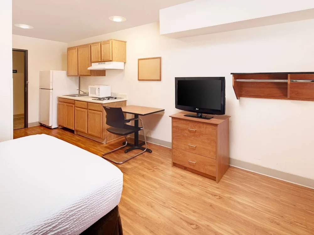 Extended Stay America Select Suites - Tallahassee - East