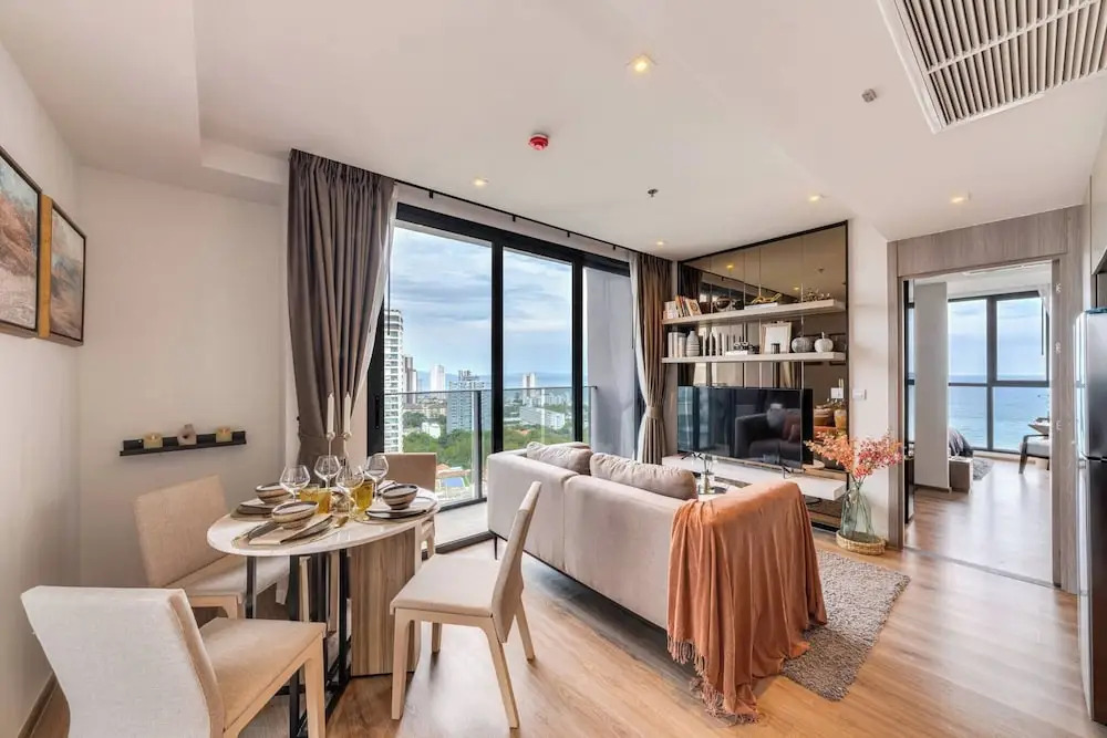 2 Bed Room Sea View High Floor Luxury Accomodation