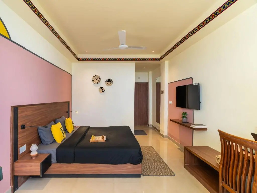 The Hosteller Dalhousie, Mall Road