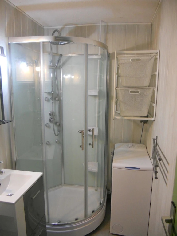 Studio in Bormes-les-mimosas, With Furnished Balcony and Wifi - 2 km F